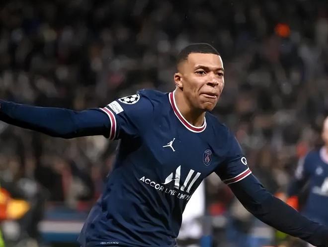 4场狂轰137分！哈登三节31分无奈打卡 快船13人轮换11人得分个位数（四战合计137分！哈登三节31分被迫打卡，快船13人出场11人得分未上双）